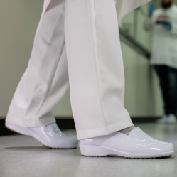 Sapato Social de Segurança Feminino Sticky Shoes Branco